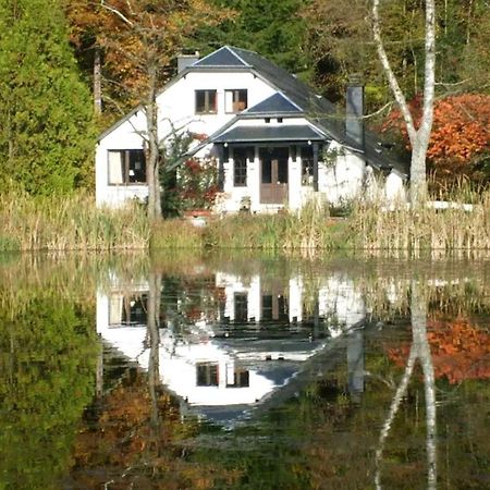 Propriete Bordee D'Etangs, Propice A La Detente Florenville Eksteriør billede