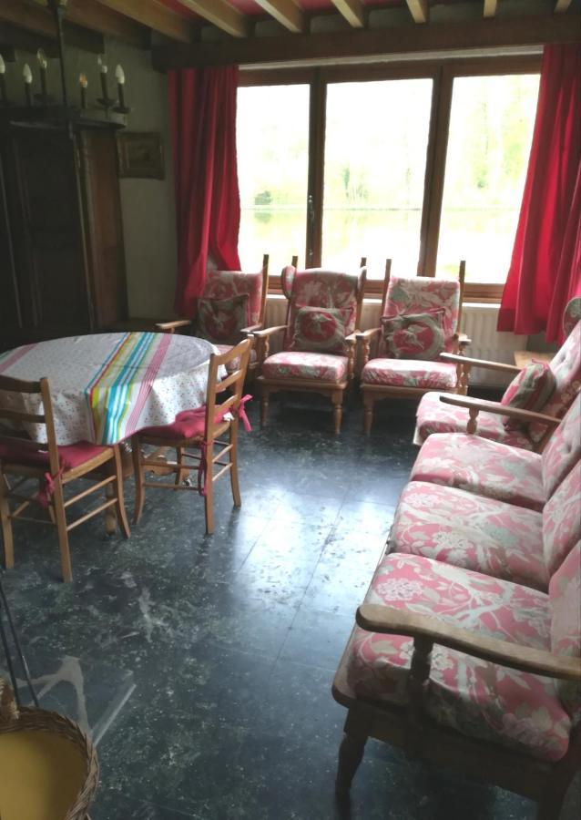 Propriete Bordee D'Etangs, Propice A La Detente Florenville Eksteriør billede